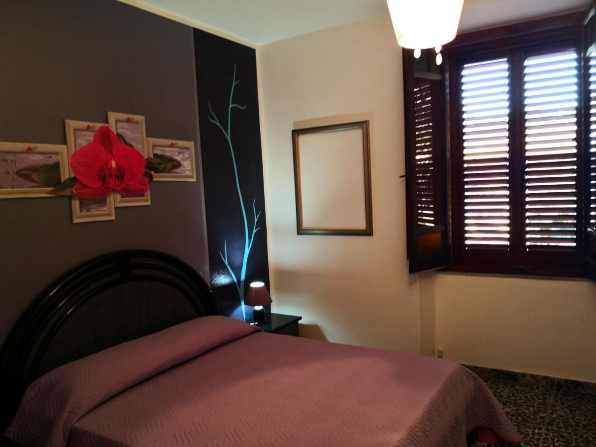 Zia Chiarina Bed & Breakfast San Nicolo Gerrei Ngoại thất bức ảnh