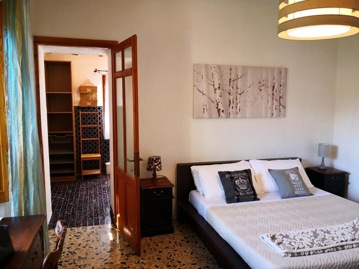 Zia Chiarina Bed & Breakfast San Nicolo Gerrei Ngoại thất bức ảnh